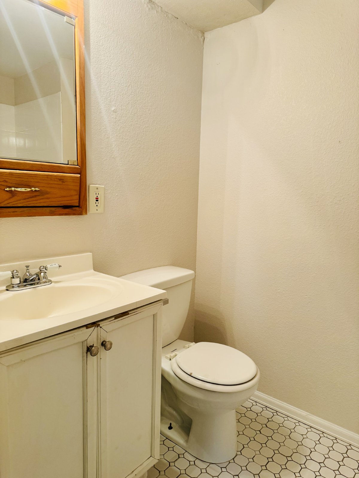 3 Bedroom 2 Bath With Finished Basement in Denver ~ Move-In Ready! property image