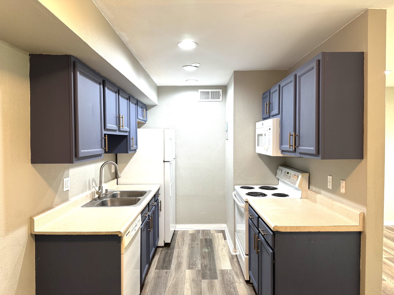 Thornton Condo Move-In Ready! property image