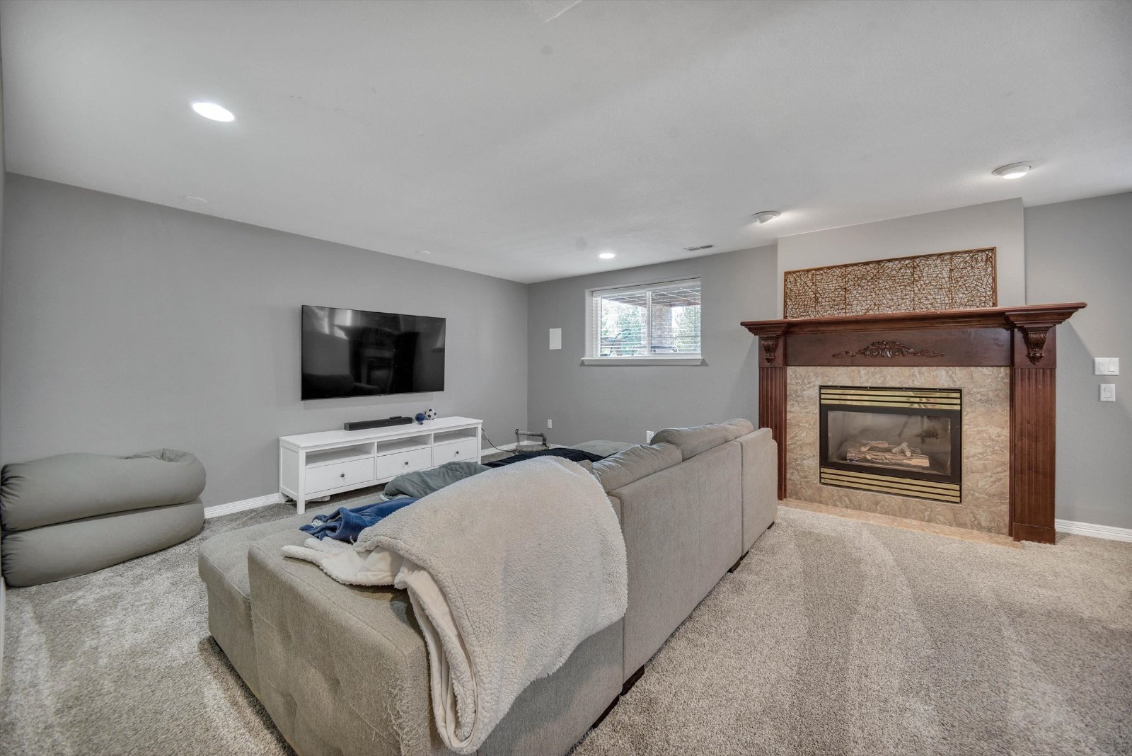 4 bedroom, 4 Bath Home With Office In Littleton! property image