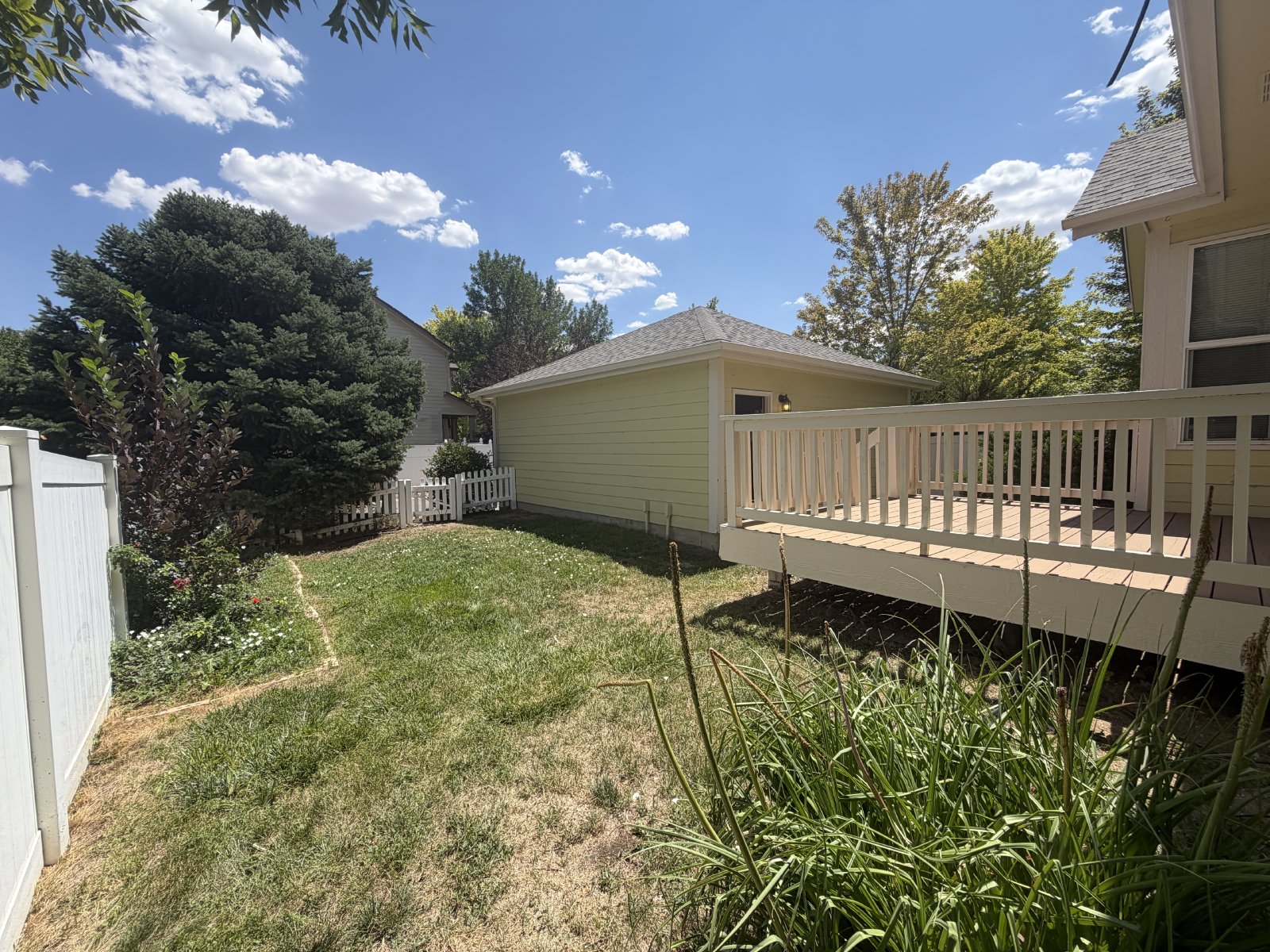 Two Car Garage! Experience the perfect blend of modern amenities in this exceptional property! property image