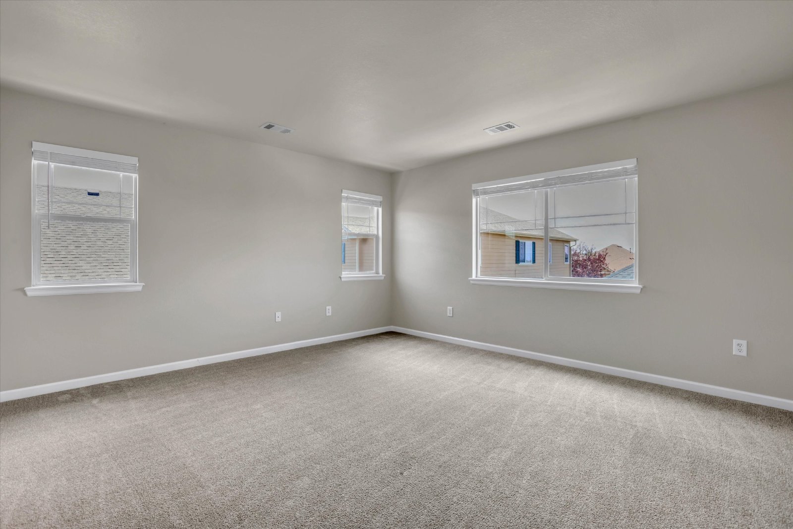 5 Bedroom, 3 Bath Home In Copperleaf! property image