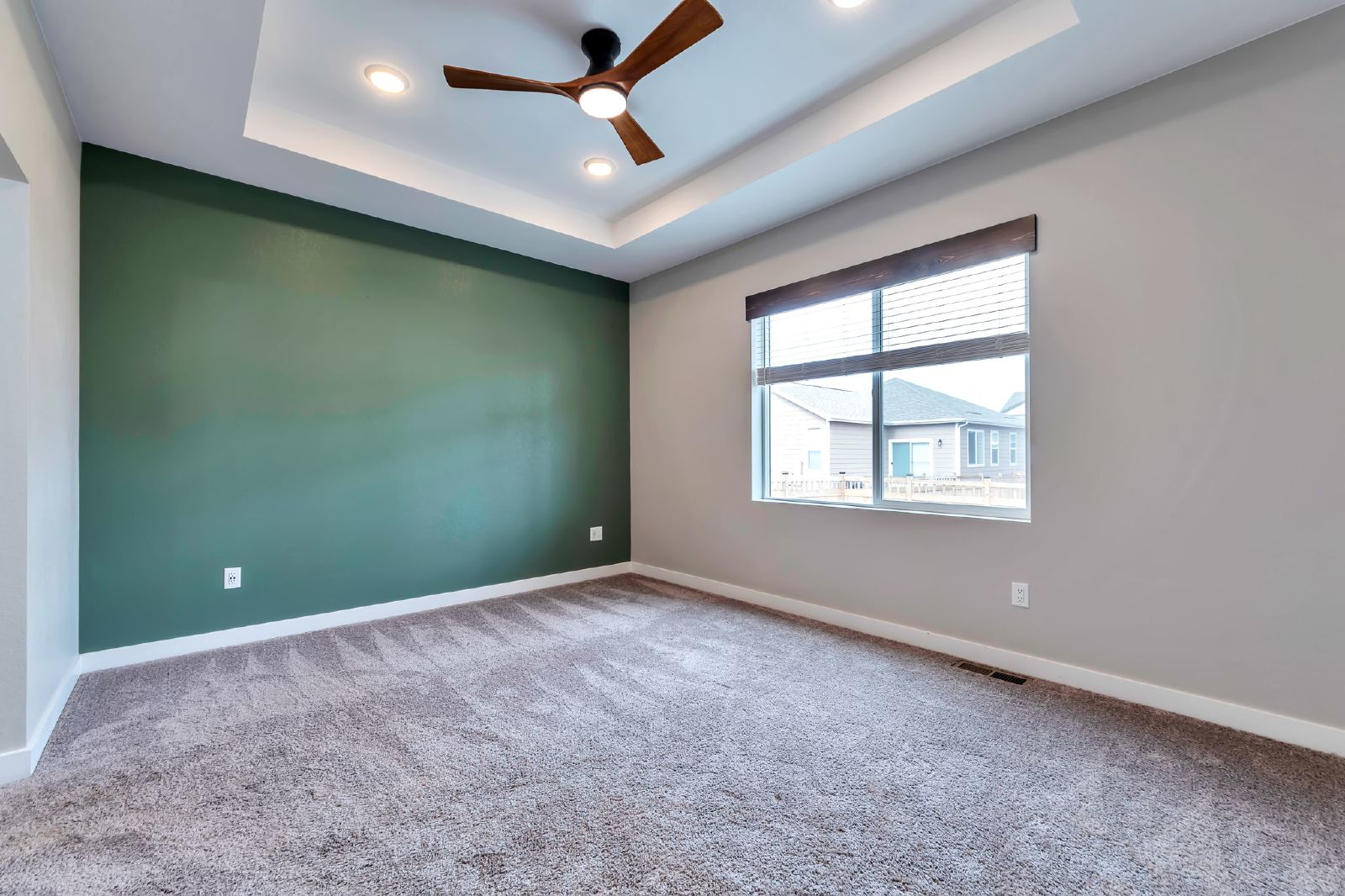 Newer home without all of the new home projects! property image